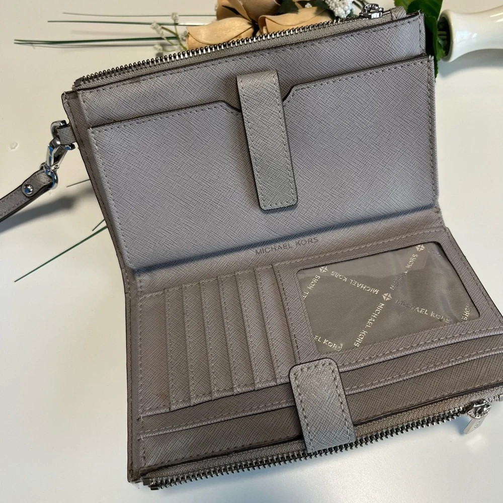 Michael Kors Cellphone‎ Wallet